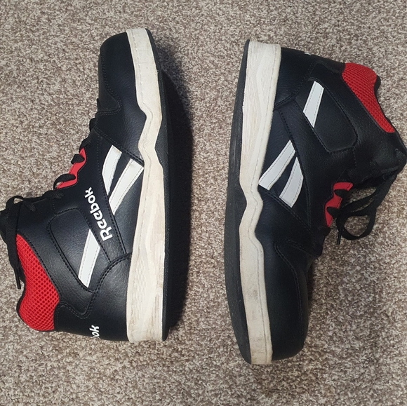 Title: Reebok Royal BB4500 Hi 2 Basketball Sneakers Size 10W - Picture 2 of 5